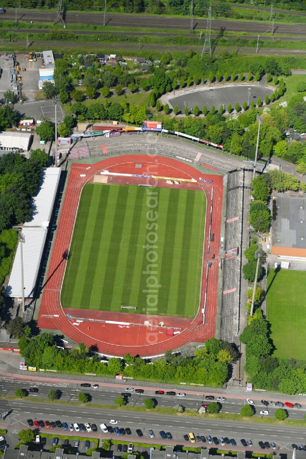 Aerial image Köln - Sports facility grounds of stadium Suedstadion along the Vorgebirgstrasse in the district Rodenkirchen in Cologne in the state North Rhine-Westphalia, Germany