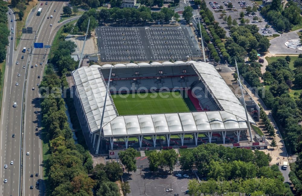 Reims from the bird's eye view: Sports facility grounds of stadium Stade Auguste-Delaune in Reims in Grand Est, France