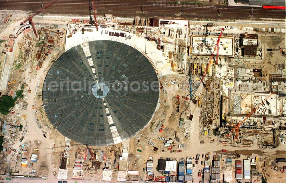 Aerial image Berlin - Sportstättenbau an der Landsberger Allee