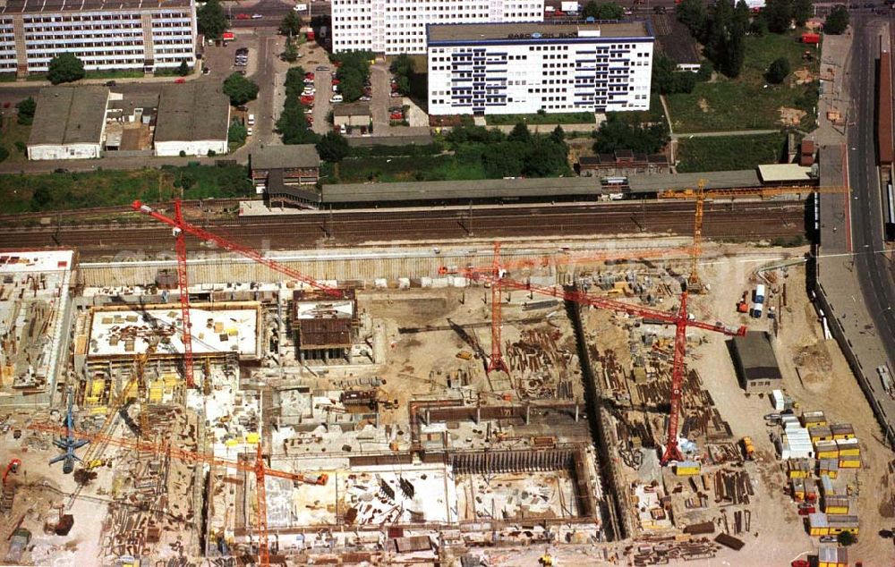 Aerial photograph Berlin - Sportstättenbau an der Landsberger Allee