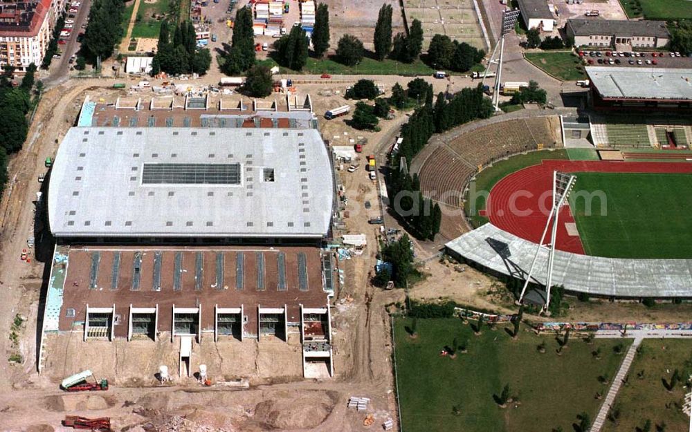 Berlin from above - Sportstättenbau an der Landsberger Allee