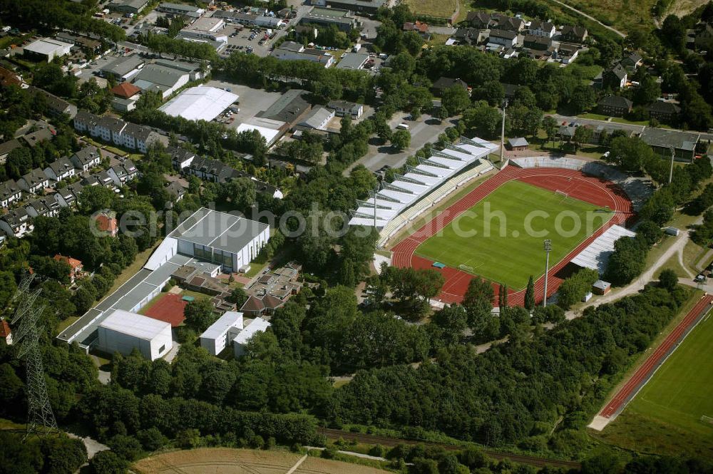 Bochum from above - Blick auf das Stadion des SC und Leichtathletik Leistungsstützpunkt Wattenscheid. Bochum-Wattenscheid sports center with stadium and center for track and field athletics.