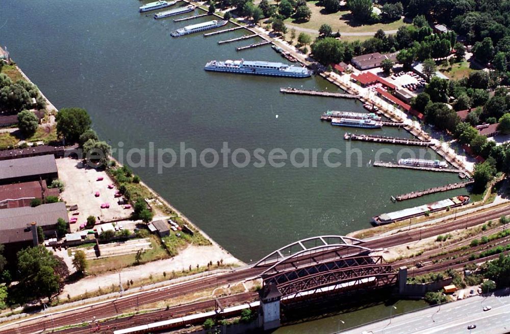 Aerial photograph Berlin Treptow - 09.08.1995 Spreeübergang S-Bahn, (Linie Treptower Park)