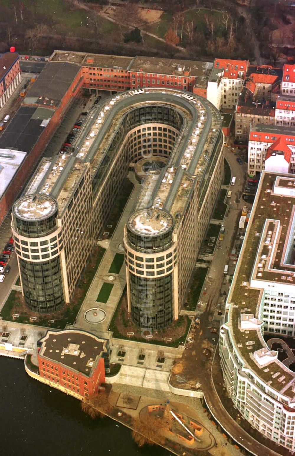 Berlin from the bird's eye view: 14.02.95 Spreebogen-Bürokomplex in Moabit