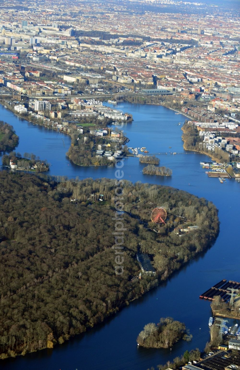 Aerial photograph Berlin OT Plänterwald - View of the former Spreepark in the district of Plaenterwald in Berlin