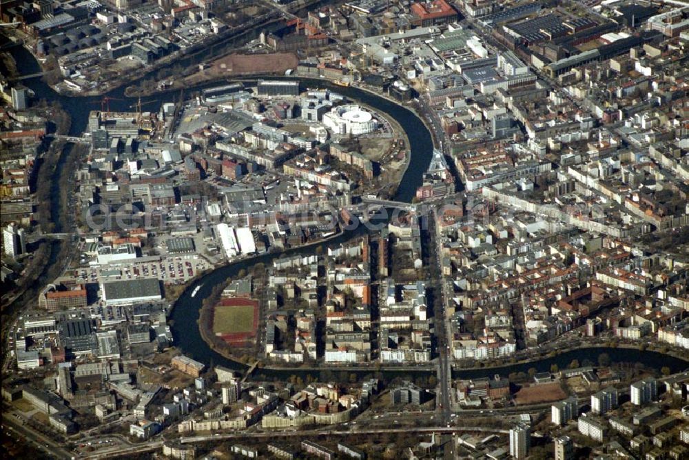 Aerial image Berlin - Moabit - Spreeverlauf in Berlin - Moabit 1995