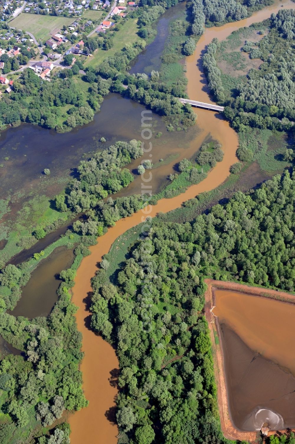 Aerial photograph Spremberg OT Bühlow - Inflow between the Buehlow barrage and the Spremberg dam in the state Brandenburg