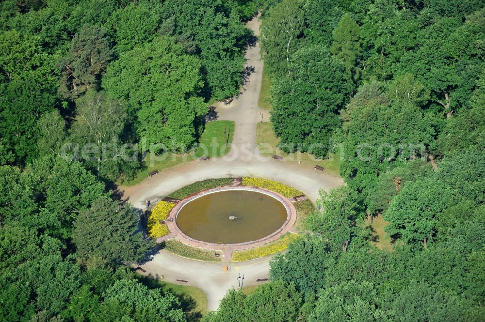 Aerial image Fürstenwalde - Fountain in the city park of Fuerstenwalde in the state Brandenburg