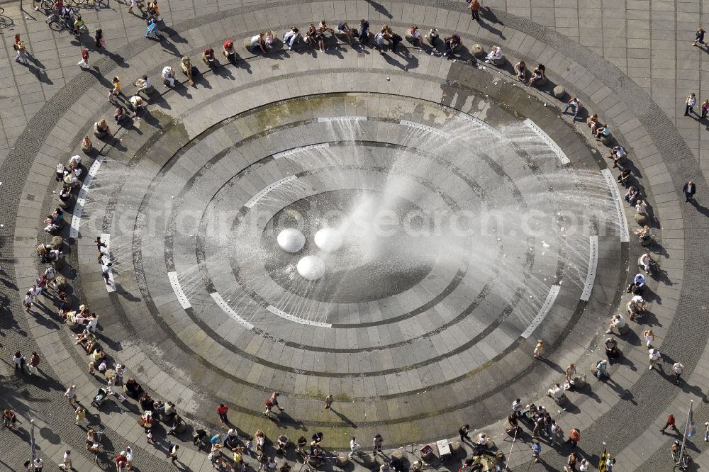 Aerial photograph München - The fountains and water games at the Munich Karlsplatz