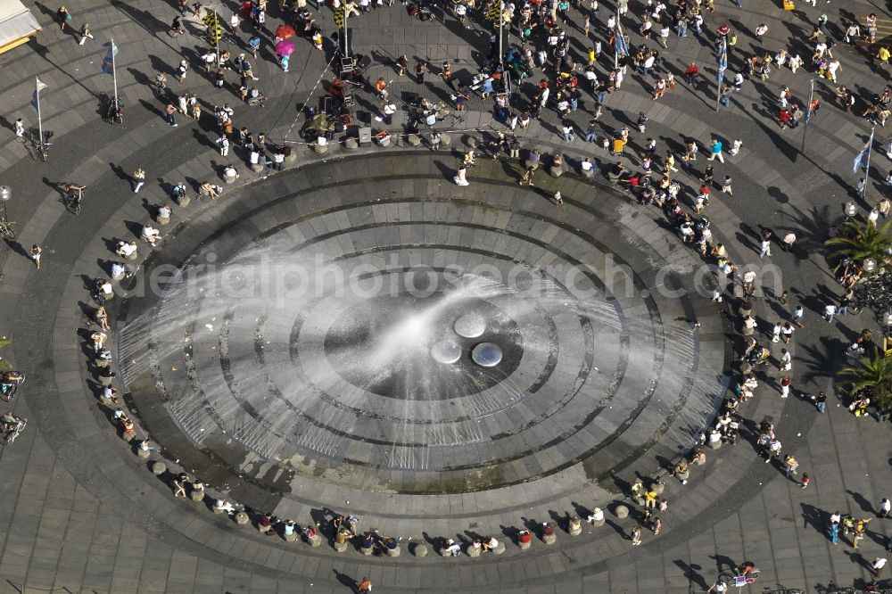 München from above - The fountains and water games at the Munich Karlsplatz