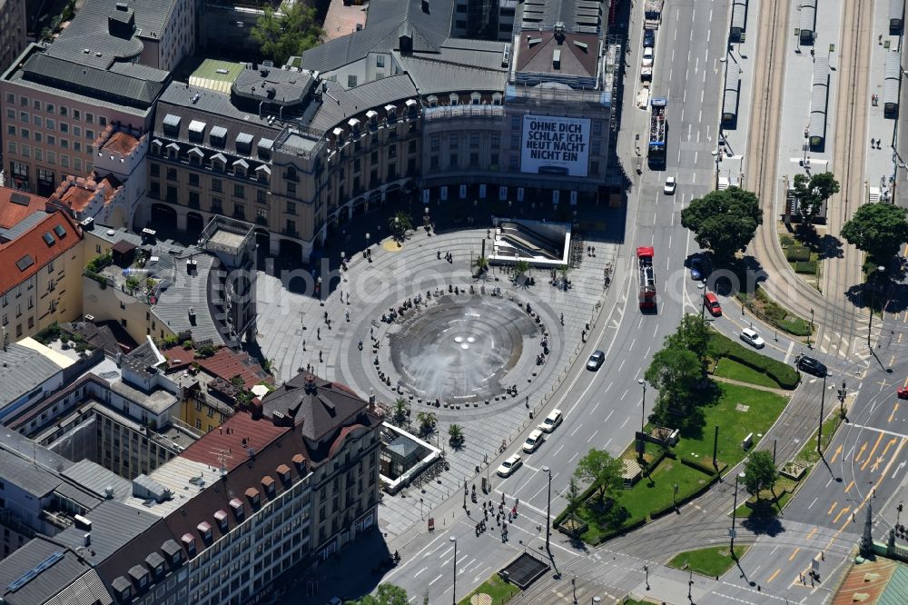 München from the bird's eye view: The fountains and water games at the Munich Karlsplatz