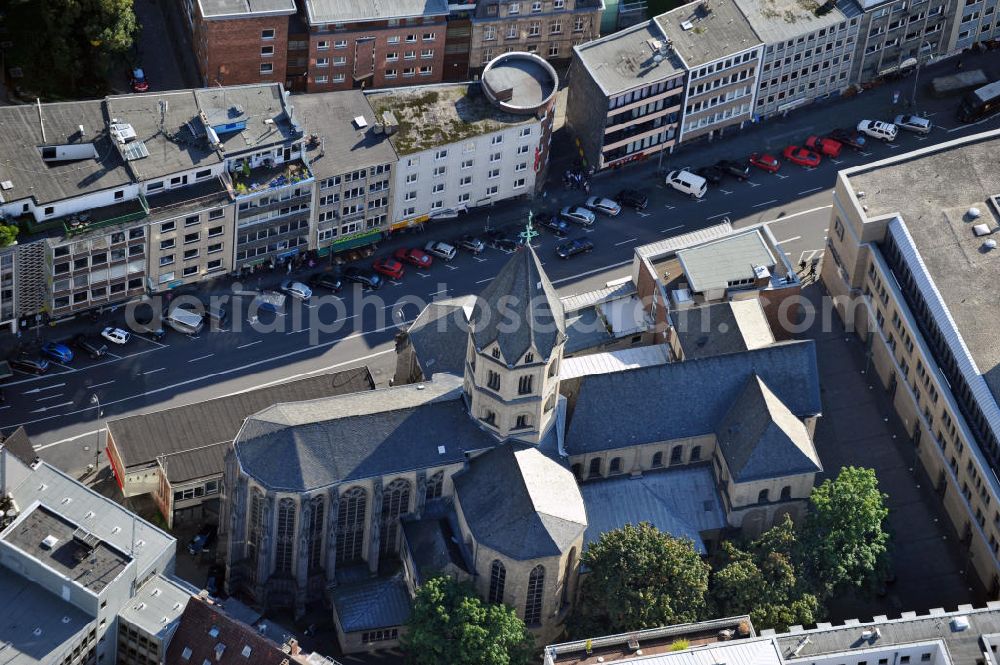 Köln from the bird's eye view: Die Basilika St. Andreas an der Komödienstraße im Stadtteil Altstadt-Nord ist eine der zwölf großen romanischen Kirchen Kölns. Basilica St. Andreas at Komödienstrasse in district Altstadt-Nord is one of the twelve Romanesque churches of Cologne.