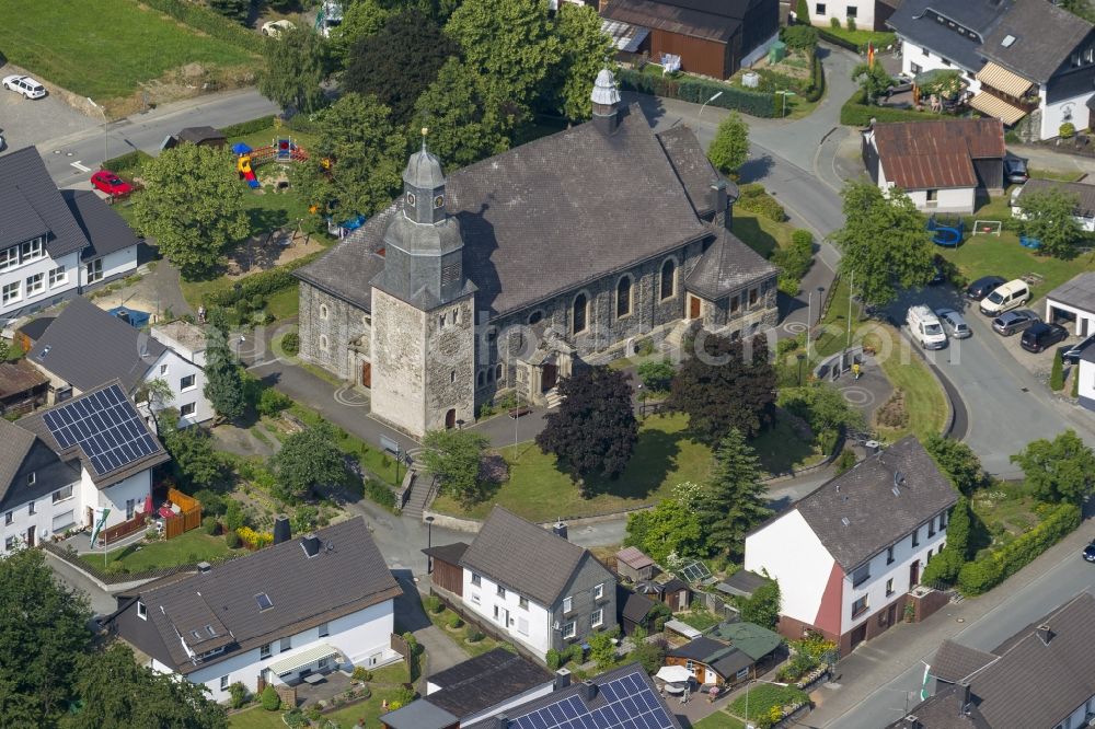 Aerial image Hallenberg Hesborn - Church St. Goar in the district Hesborn in the city Hallenberg in North Rhine-Westphalia