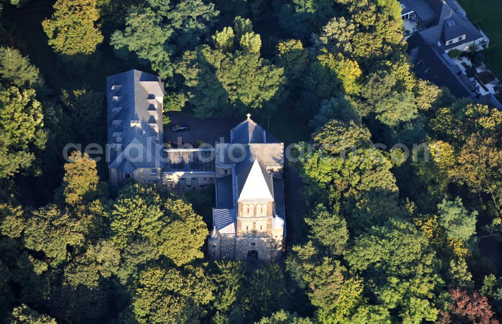 Aerial photograph Aachen - Die Klosterkirche St. Salvator auf dem Gipfel Salvatorbergs in Aachen. Heute ist das Gebäude ein Kloster der Oblaten der makellosen Jungfrau Maria. The abby St. Salvator on the top of the mountain Salvatorberg in Aachen.