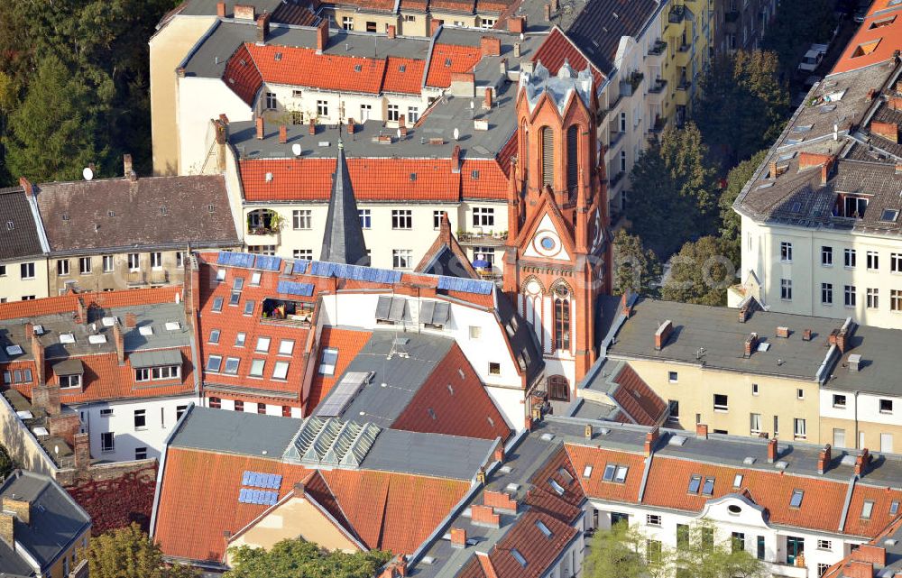 Aerial image Berlin Kreuzberg - Evangelische St. Tabor Kirche an der Taborstraße in Berlin-Kreuzberg. Evangelical Church of Saint Tabor.