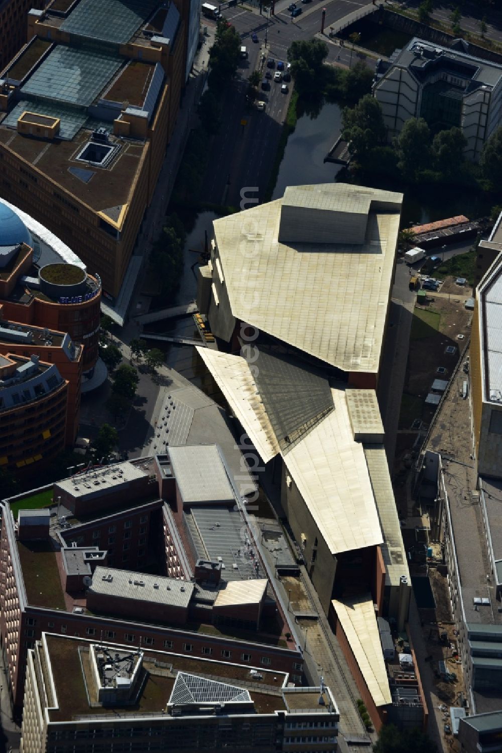 Aerial image Berlin OT Tiergarten - View of the National Library Berlin and the Theatre am Potsdamer Platz