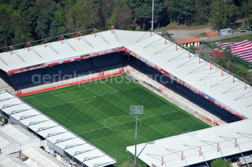 Berlin from above - View the stadium Old Foresterin Berlin-Köpenick, it is with a capacity of 18 100 spectators (of which 16 600 standing and 1,500 covered seats), the largest pure football stadium in Berlin