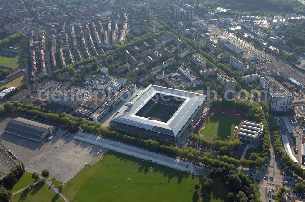 Bern from the bird's eye view: Das Stadion Stade de Suisse Wankdorf Bern steht im Wankdorfquartier der Stadt in der Schweiz. Die Arena ist Heimstatt des Berner Fussballvereins BSC Young Boys (YB) und wurde durch die Baufirma Marazzi Generalunternehmung ( heute Losinger Construction AG) und die Baltensperger AG errichtet.