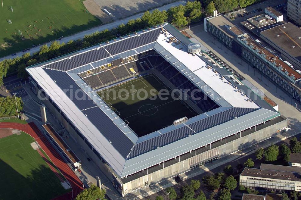 Bern from the bird's eye view: Das Stadion Stade de Suisse Wankdorf Bern steht im Wankdorfquartier der Stadt in der Schweiz. Die Arena ist Heimstatt des Berner Fussballvereins BSC Young Boys (YB) und wurde durch die Baufirma Marazzi Generalunternehmung ( heute Losinger Construction AG) und die Baltensperger AG errichtet.