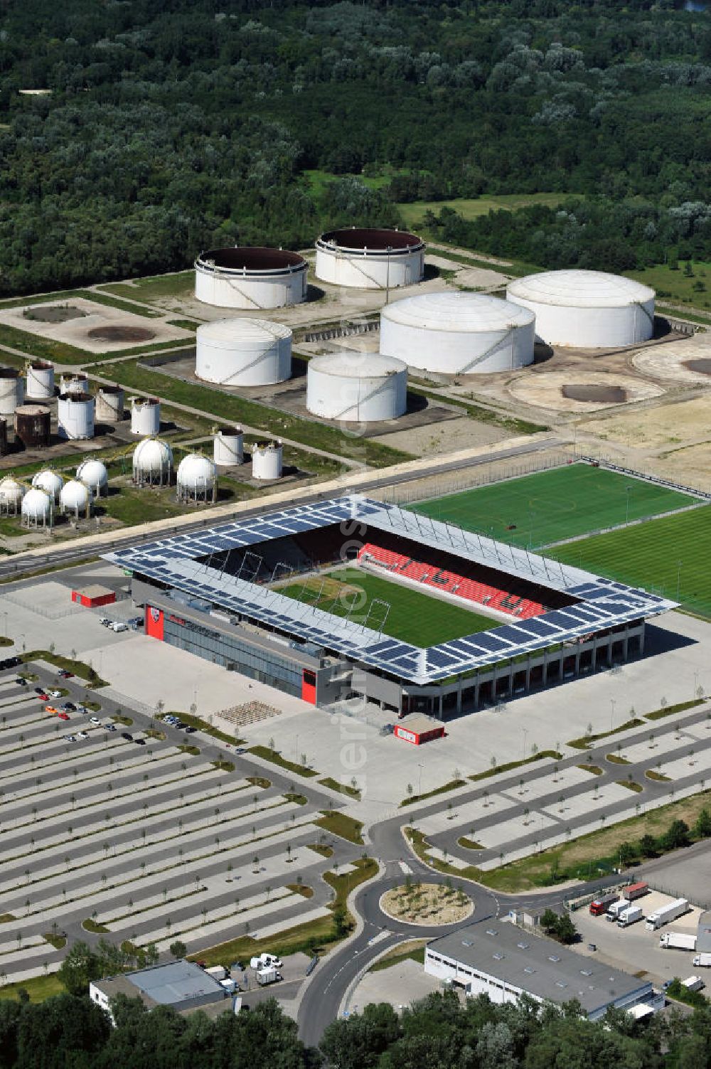 Ingolstadt from the bird's eye view: Fußballstadion Audi Sportpark auf dem ehemaligen Bayernoil-Gelände in Ingolstadt / Bayern. Das Stadion ist Heimspielstätte des FC Ingolstadt 04. Stadium Audi Sportpark in Ingolstadt / Bavaria.