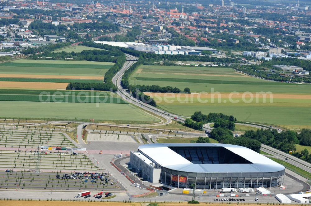 Augsburg from the bird's eye view: Blick auf das Stadion impuls arena des Fußballvereins FC Augsburg zur FIFA Fußball-Weltmeisterschaft der Frauen 2011. Das Fußballstadion mit einer Kapazität von bis zu 49.000 Plätzen wurde durch die Architekten Bernhard & Kögel ralisiert. View onto the stadium impuls arena of the football club / soccer club FC Augsburg.