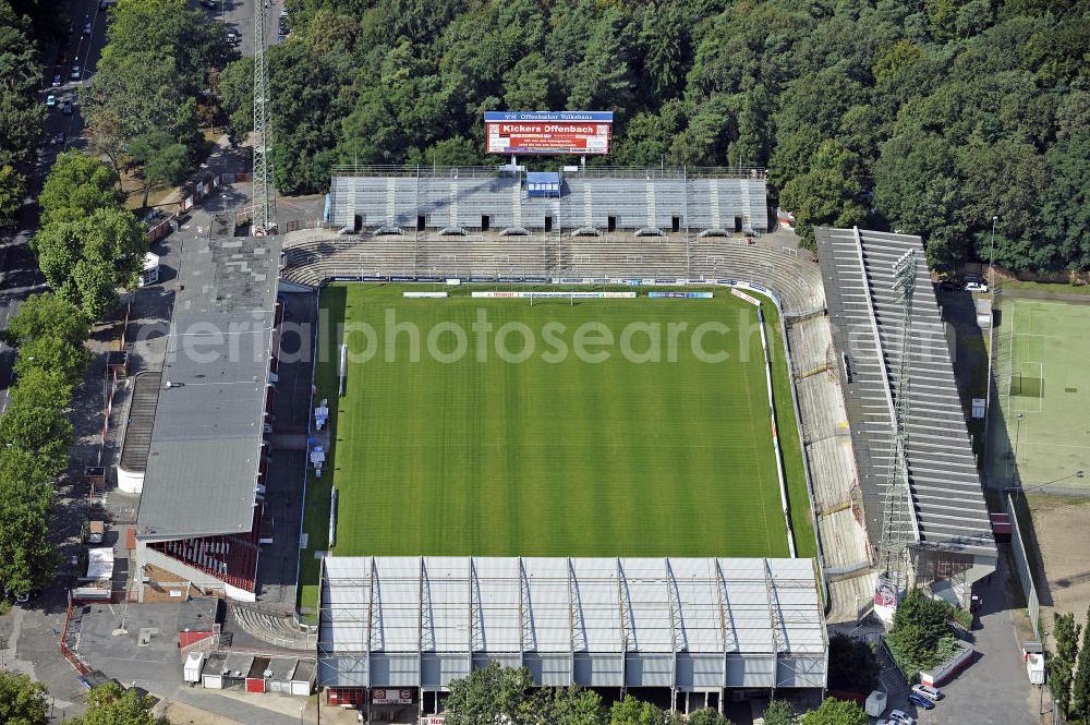 Aerial image Offenbach - Blick auf das Stadion Bieberer Berg. Es bietet Platz für 26.500 Zuschauer und ist die Heimspielstätte des Fußballvereins Kickers Offenbach. View of the stadium Bieberer Berg. There is a capacity for 26,500 spectators and it is the home ground of the football club Kickers Offenbach.