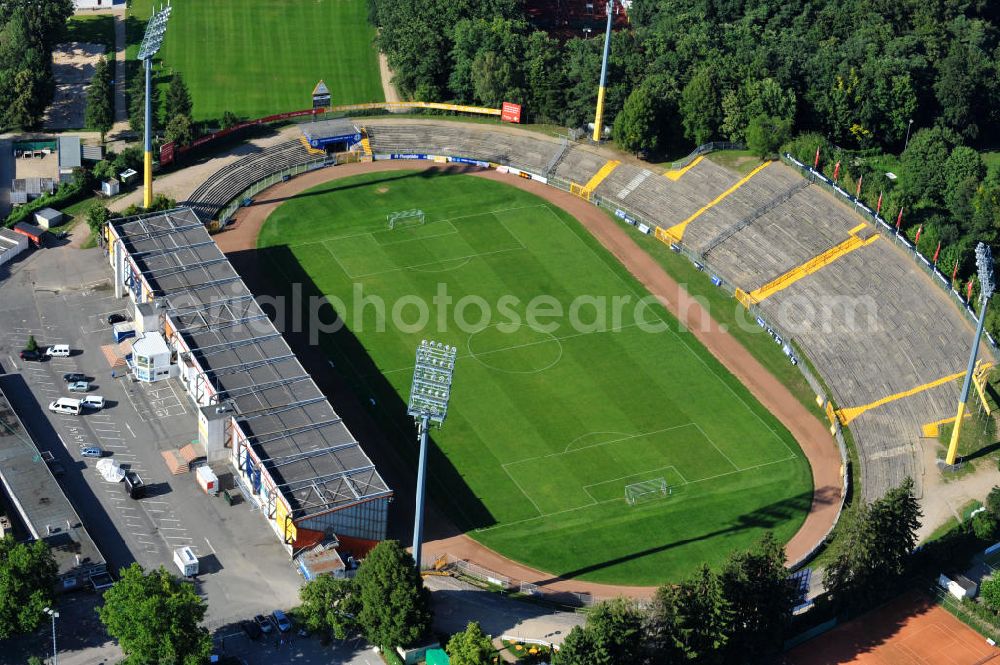 Darmstadt from the bird's eye view: Blick auf das Stadion am Böllenfalltor (umgangssprachlich auch Bölle genannt), einem Sportstadion in Darmstadt und Heimat des Fußballclubs SV Darmstadt 98 sowie der Footballer der Darmstadt Diamonds. The stadium at the Darmstadt SV Darmstadt 98.