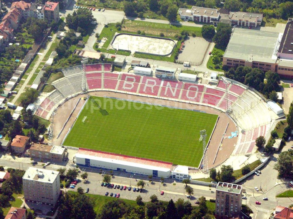 Brno (Brünn) from above - Blick auf das neue Stadion von Brno (auch Brünn genannt) mit anliegendem Wohngebiet. Mestsky Stadion, Srbská 47a, Brno 612 00, Tel: +420 541 233 582, Fax: +420 541 233 581