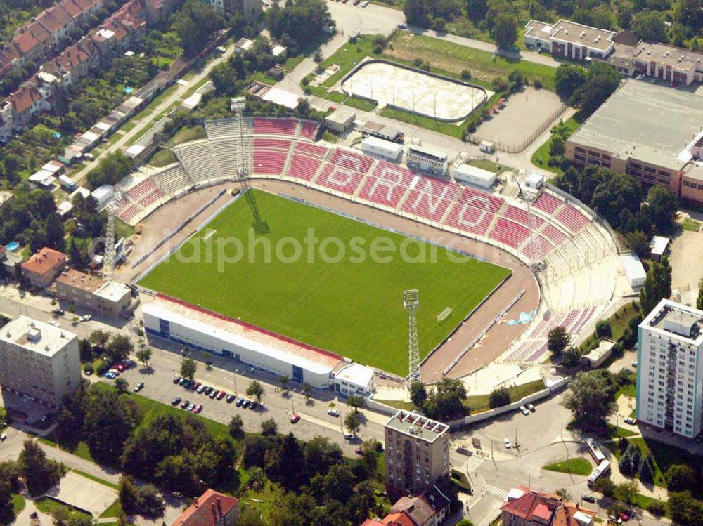 Brno (Brünn) from the bird's eye view: Blick auf das neue Stadion von Brno (auch Brünn genannt) mit anliegendem Wohngebiet. Mestsky Stadion, Srbská 47a, Brno 612 00, Tel: +420 541 233 582, Fax: +420 541 233 581