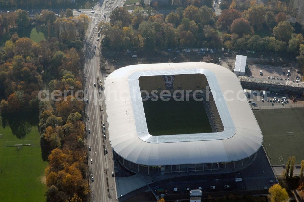 Dresden from the bird's eye view: View of the stadium in Dresden in the state Saxony. The football stadium had to Lennéstreet over time the name of Rudolf-Harbig-Stadion, Dynamo Stadium and Gluecksgas Stadium