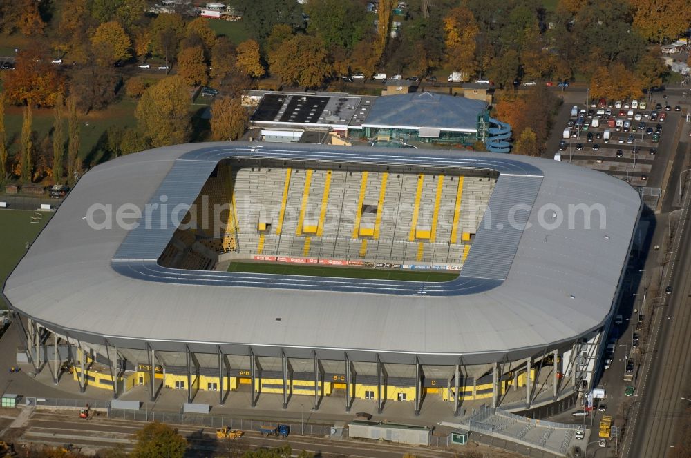 Dresden from the bird's eye view: View of the stadium in Dresden in the state Saxony. The football stadium had to Lennéstreet over time the name of Rudolf-Harbig-Stadion, Dynamo Stadium and Gluecksgas Stadium