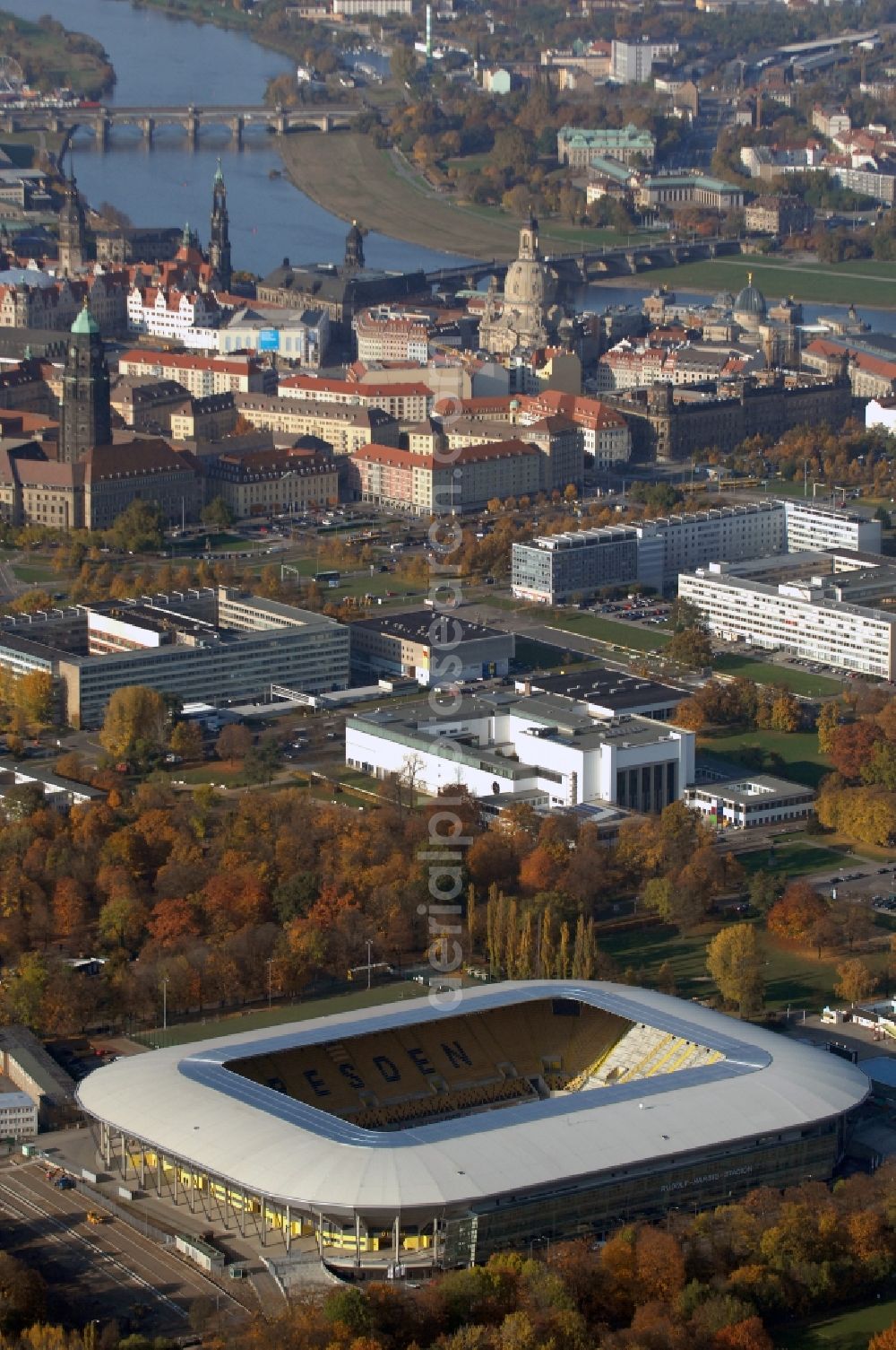 Aerial image Dresden - View of the stadium in Dresden in the state Saxony. The football stadium had to Lennéstreet over time the name of Rudolf-Harbig-Stadion, Dynamo Stadium and Gluecksgas Stadium