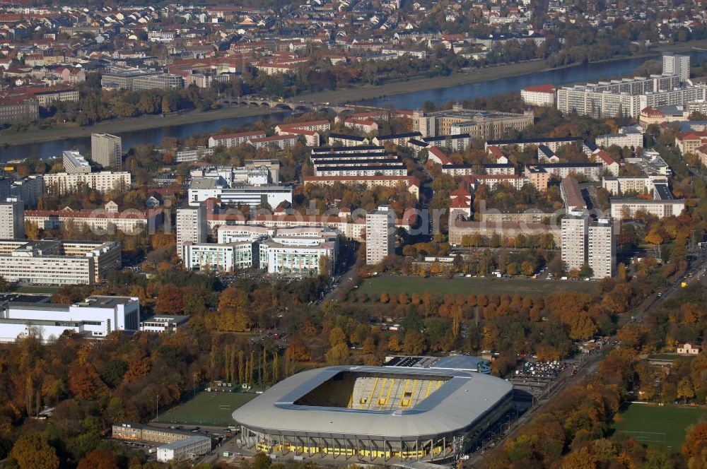 Dresden from the bird's eye view: View of the stadium in Dresden in the state Saxony. The football stadium had to Lennéstreet over time the name of Rudolf-Harbig-Stadion, Dynamo Stadium and Gluecksgas Stadium