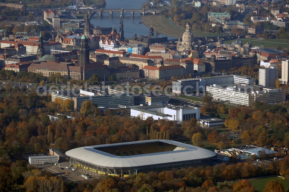 Aerial photograph Dresden - View of the stadium in Dresden in the state Saxony. The football stadium had to Lennéstreet over time the name of Rudolf-Harbig-Stadion, Dynamo Stadium and Gluecksgas Stadium