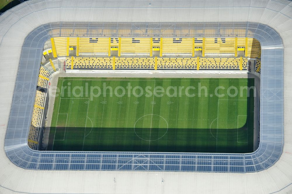 Dresden from the bird's eye view: View of the stadium in Dresden in the state Saxony. The football stadium had to Lennéstreet over time the name of Rudolf-Harbig-Stadion, Dynamo Stadium and Gluecksgas Stadium