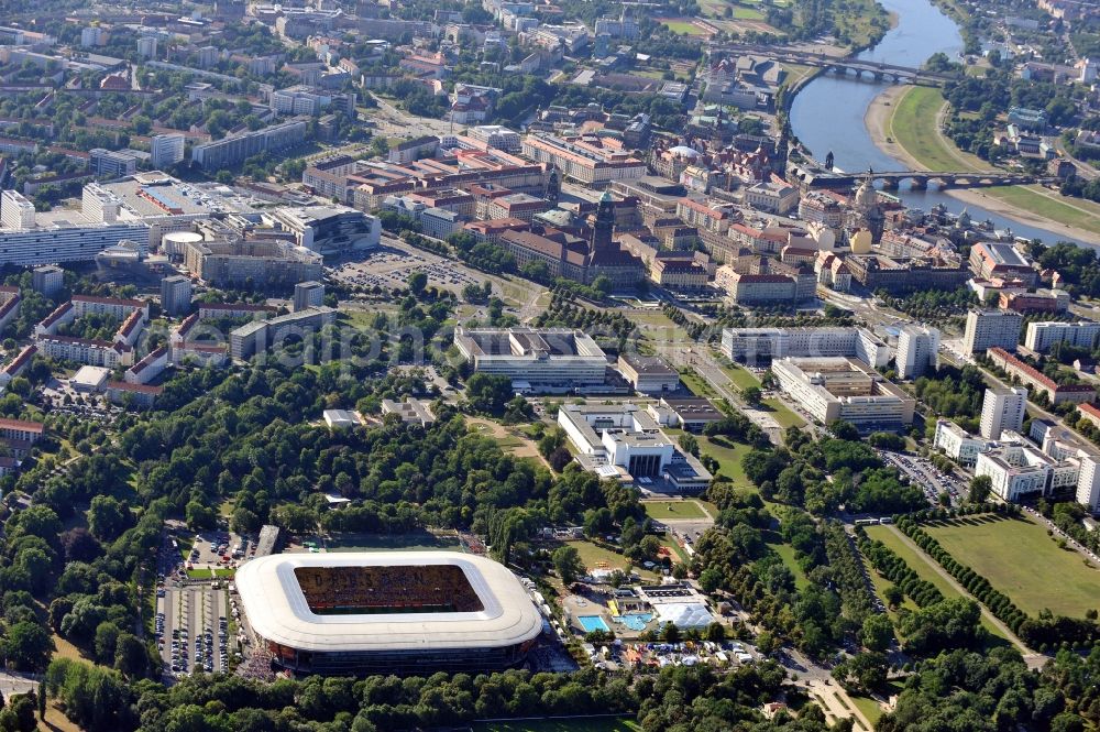 Aerial image Dresden - View of the stadium in Dresden in the state Saxony. The football stadium had to Lennéstreet over time the name of Rudolf-Harbig-Stadion, Dynamo Stadium and Gluecksgas Stadium