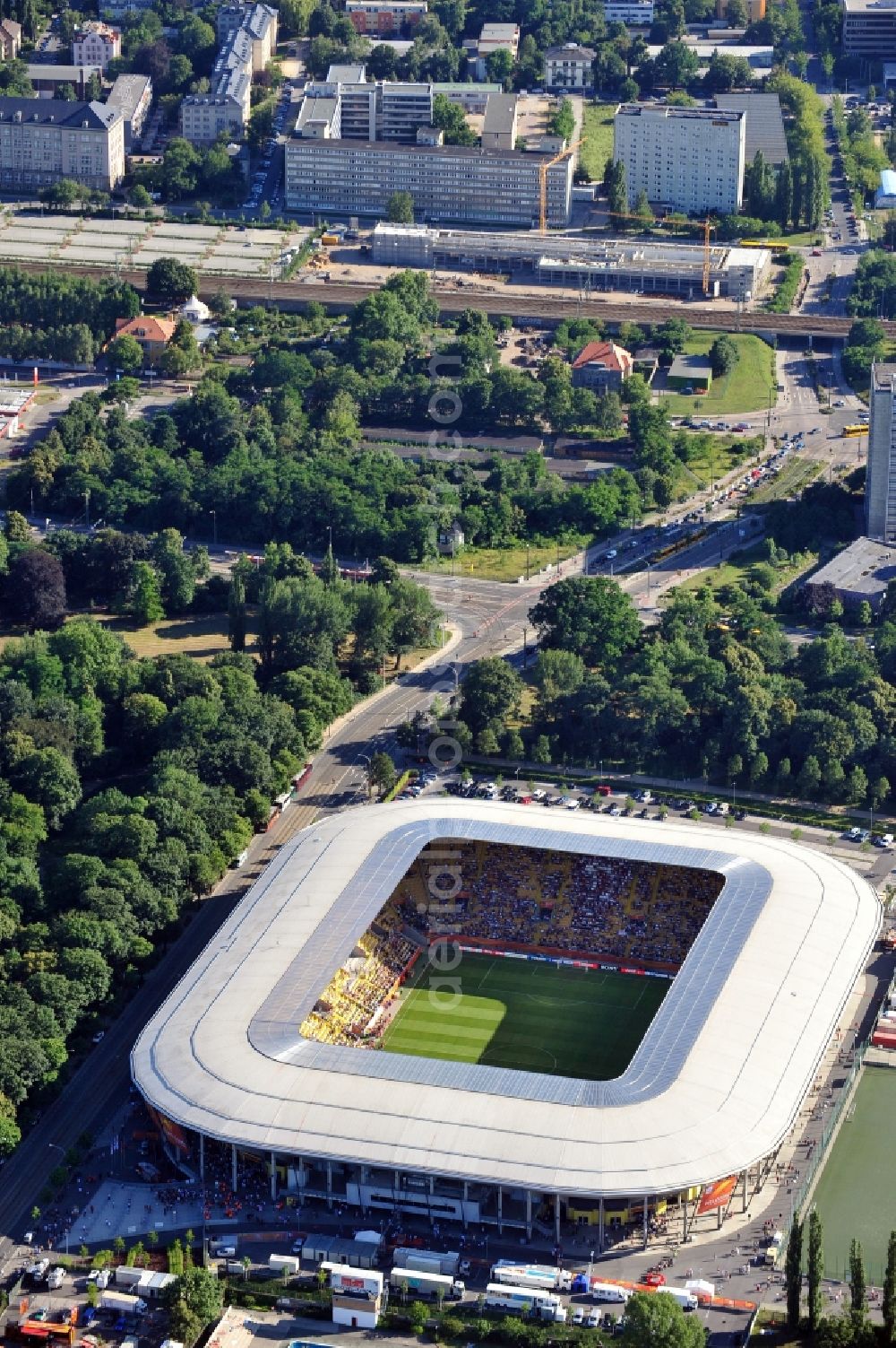 Aerial image Dresden - View of the stadium in Dresden in the state Saxony. The football stadium had to Lennéstreet over time the name of Rudolf-Harbig-Stadion, Dynamo Stadium and Gluecksgas Stadium