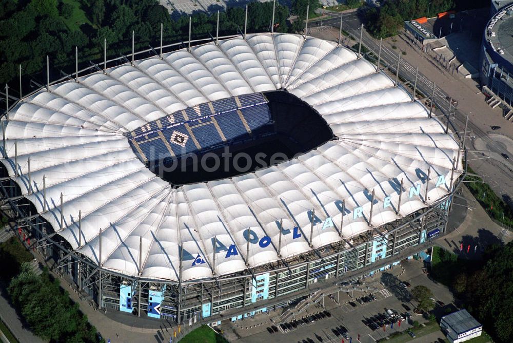 Aerial photograph Hamburg - Blick auf das Stadion HSH Nordbank Arena. Diese ist eine Konzert- und Wettkampfstätte in Hamburg, die überwiegend vom Fußball-Bundesligisten Hamburger SV (HSV) genutzt wird und u.a. Austragungsort der Fußball-Weltmeisterschaft 2006 war. 2010 wird in der HSH Nordbank Arena das Finale des UEFA Cup stattfinden. Bis einschließlich 30. Juni 2001 trug es den Namen Volksparkstadion, bis einschließlich 3. Juli 2007 hieß es AOL Arena. Kontakt: HSH NORDBANK ARENA HAMBURG, HSV-Arena GmbH & CO. KG, Sylvesterallee 7, 22525 Hamburg, Tel. +49 (0)40 415531 10, Fax +49 (0)40 415531 20, e-mail: info@hsv-hshnordbank-arena.de