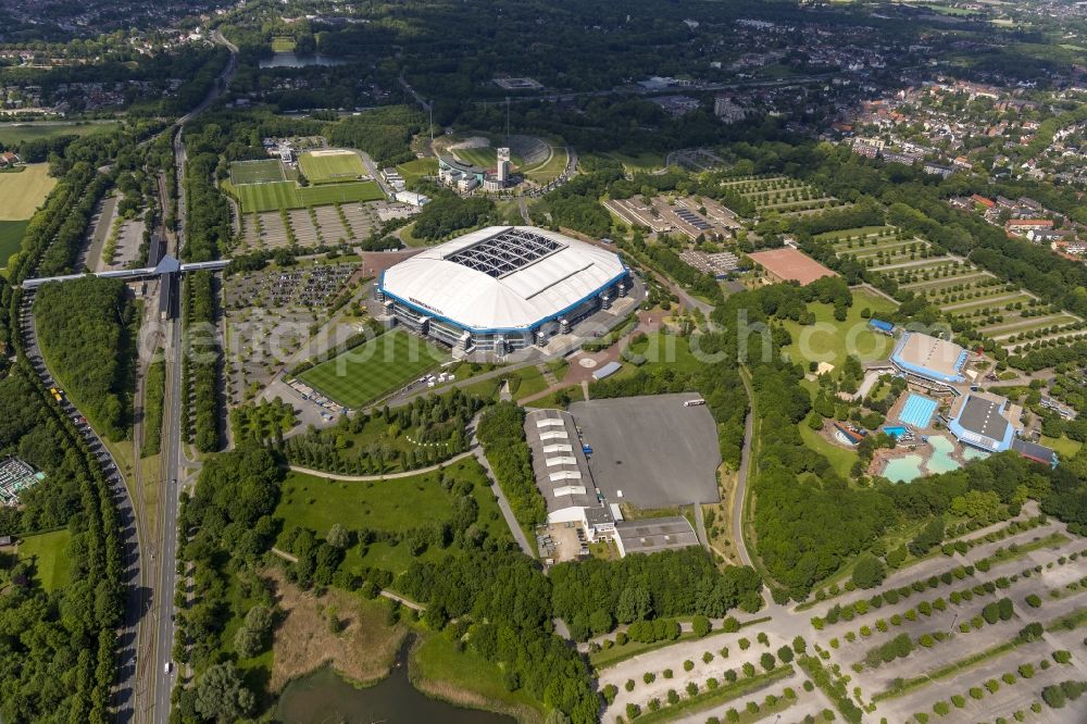 Aerial photograph Gelsenkirchen - View the Veltins-Arena, the stadium of Bundesliga football team FC Schalke 04. The multifunctional arena also offers space for concerts and other sports events such as biathlon, ice hockey or boxing