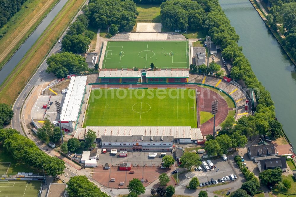 Aerial image Oberhausen - Sports facility grounds of stadium Stadion Niederrhein of SC Rot-Weiss in Oberhausen in the state North Rhine-Westphalia, Germany