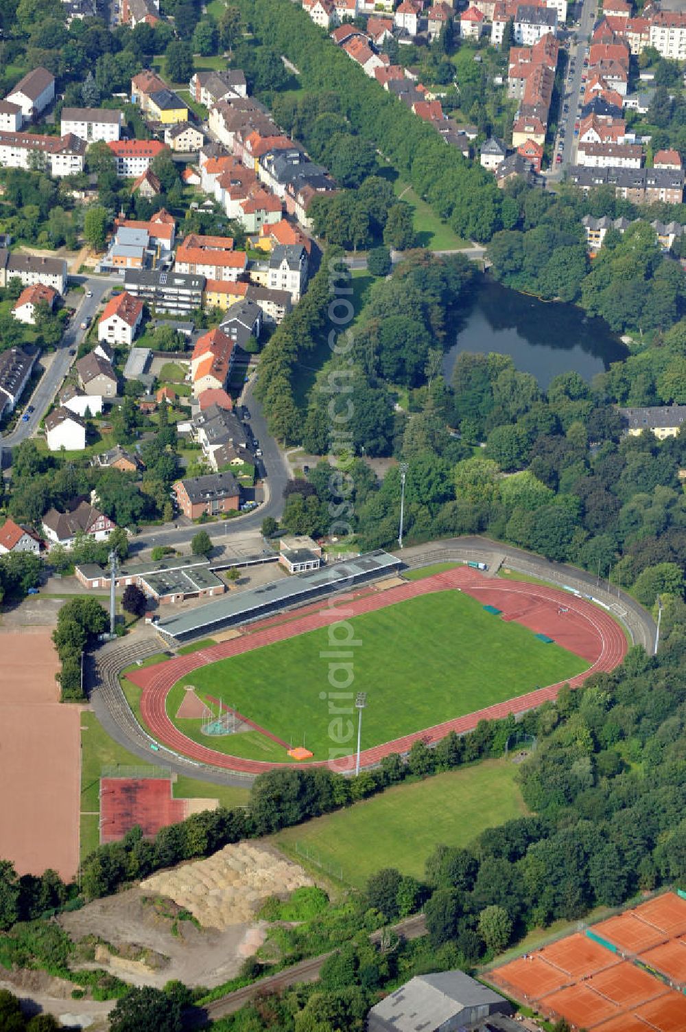 Bielefeld from the bird's eye view: Das Stadion Rußheide ist ein Multifunktionsstadion mit Leichtathletikanlage in Bielefeld in Niedersachsen. Es ist die Heimspielstätte des Fußballvereins VfB Fichte Bielefeld und der American Football-Mannschaft Bielefeld Bulldogs. The Stadium Rußheide in Lower Saxony.