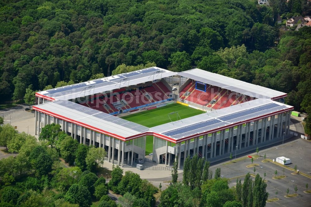 Offenbach am Main from above - Arena of the Stadium Sparda Bank Hessen Stadium in Offenbach in Hesse. The football stadium where the football club Kickers Offenbach is of the stadium company Bieberer Berg (SBB) entertained