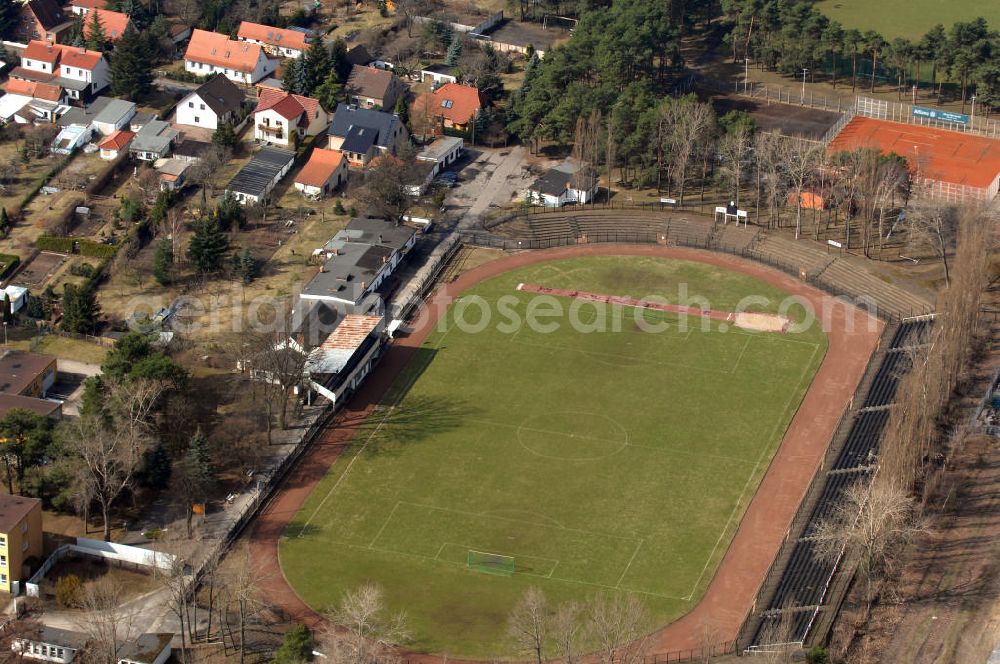 Aerial photograph Eisenhüttenstadt - Stadium at the sports facility Waldstrasse of the football club EFC Stahl