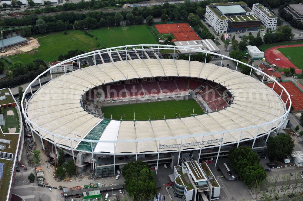 Stuttgart from above - Blick auf das umgebaute Fußballstadion Mercedes-Benz-Arena in Suttgart. Die Stadion NeckarPark GmbH & Co. KG will die Kapazität auf 39.000 Plätze reduzieren, die Kosten des Projekts belaufen sich auf rund 60 Millionen Euro. Für zusätzliche 13,15 Millionen Euro wird außerdem unter der Untertürkheimer Kurve eine Sporthalle entstehen. View of the reconstruction of the stadium Stuttgart (Mercedes-Benz-Arena) to a football-only stadium.