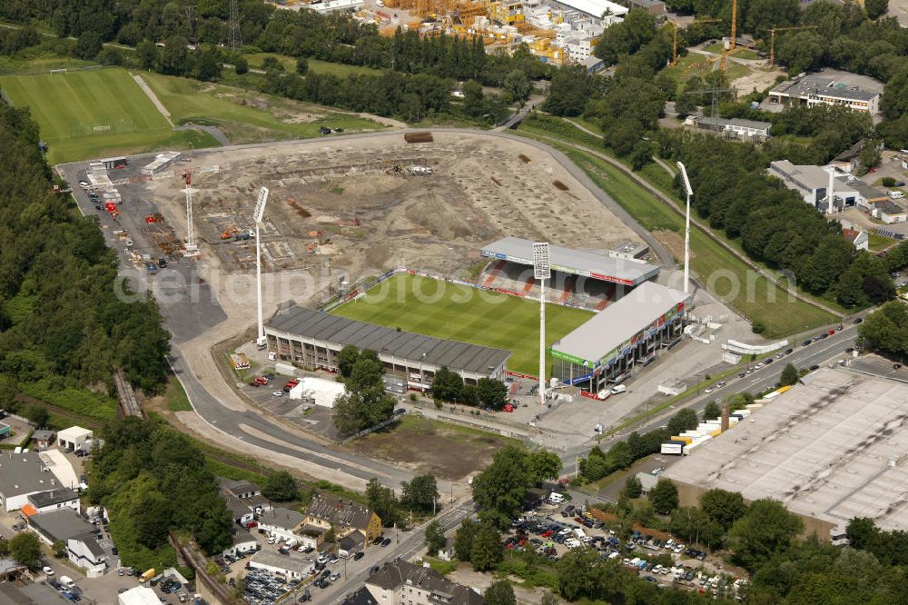 Essen from above - Blick auf die Baustelle zum Neubau des Rot- Weiss - Stadion in Essen am Gelände des alten Georg-Melches-Stadion. View the construction site to the new stadium in Essen at the site of the old George-Melches Stadium