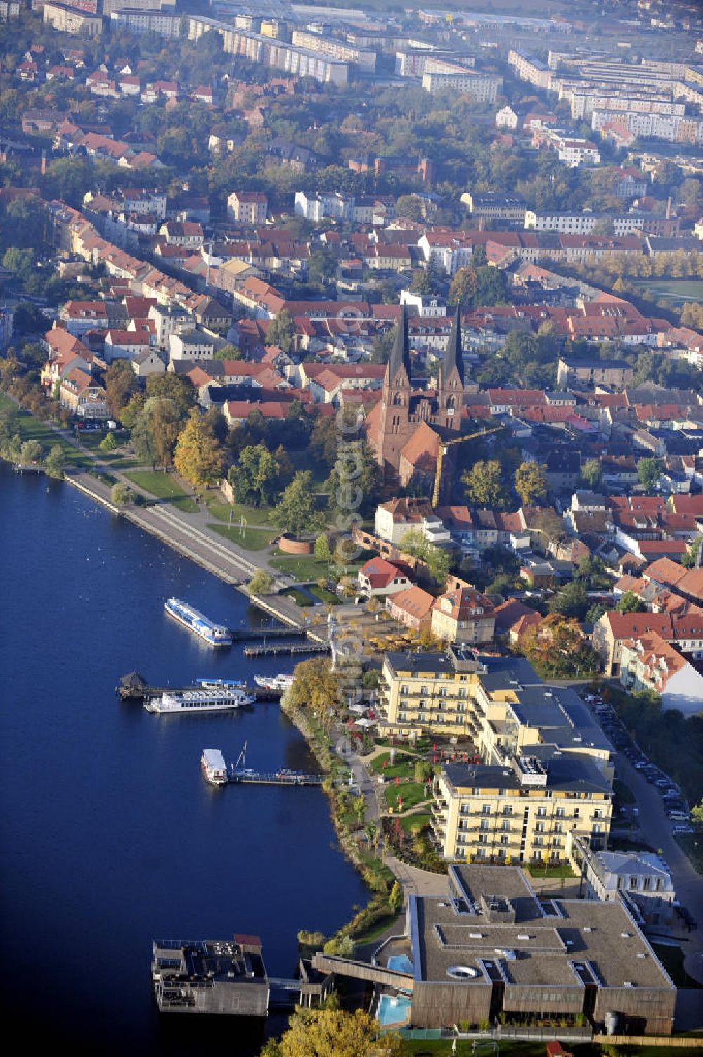 Neuruppin from above - Blick vom Ruppiner See auf die Stadt Neuruppin mit dem Seehotel Fontane und der Klosterkirche St. Trinitatis. View from the Ruppiner See to the city of Neruppin with the Seeholtel Fontane and the abbey church St.Trinitatis .