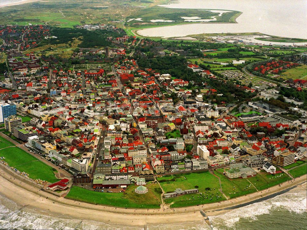 Norderney from above - Blick auf die Stadt Norderney auf der gleichnamigen ostfriesischen Nordseeinsel. View onto the city Norderney on the same-neamed Island in the North sea.