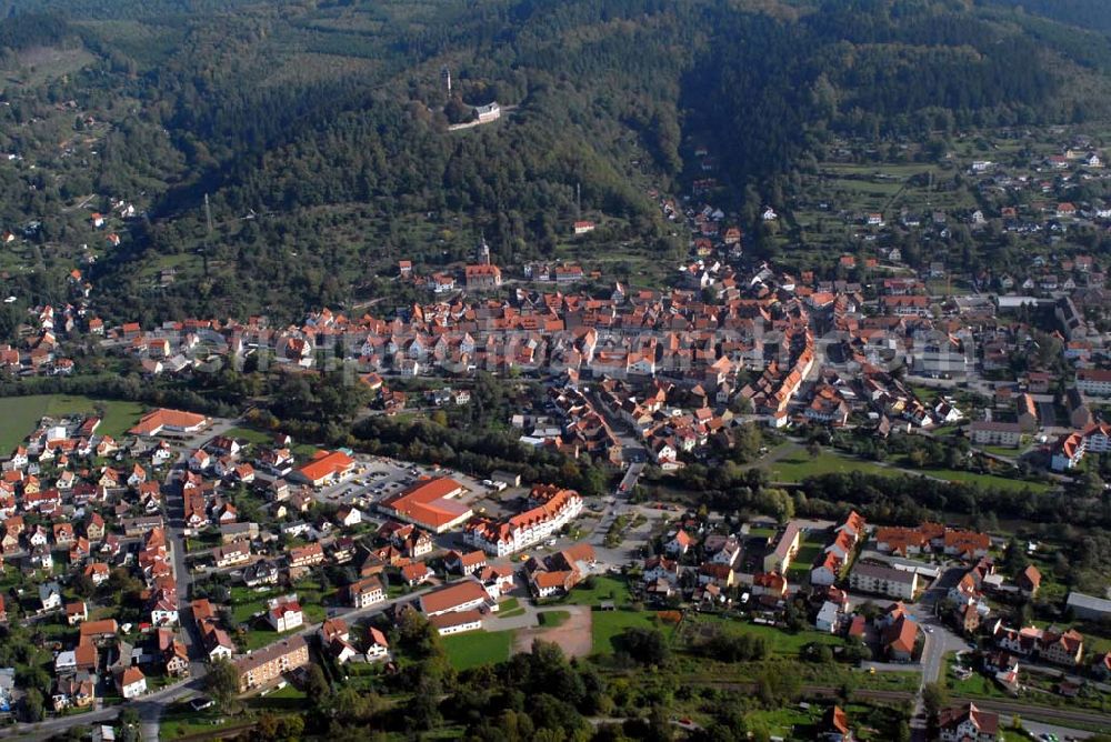 Aerial photograph Wasungen - Blick auf die Stadt Wasungen im Werratal, eine der ältesten Städte der Region. Im Hintergrund ist die Burg Maienluft zu sehen. Die Altstadt ist geprägt durch das fränkisch-hennebergische Fachwerk. Kontakt: Tourist-Information Wasungen, Untertor 1 / Damenstift, 98634 Wasungen. Tel.: 036941 - 7 15 05