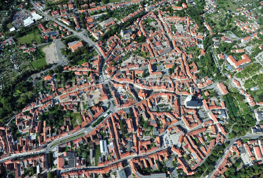 Bad Langensalza from the bird's eye view: Stadtansicht auf die Altstadt von Bad Langensalza um den Bereich der Marktkirche St. Bonifacius. Townscape of the historic district of Bad Langensalza around the area of the church Marktkirche St. Bonifacii.