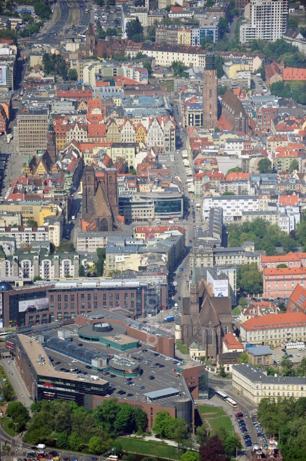 Wroc?aw / Breslau from above - The Galeria Dominikanska is a shopping mall in the city center of Wroclaw in Poland